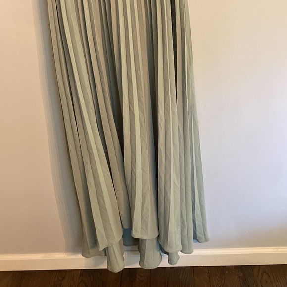 ⭐️2/$10 - Maxi dress - Picture 2 of 5